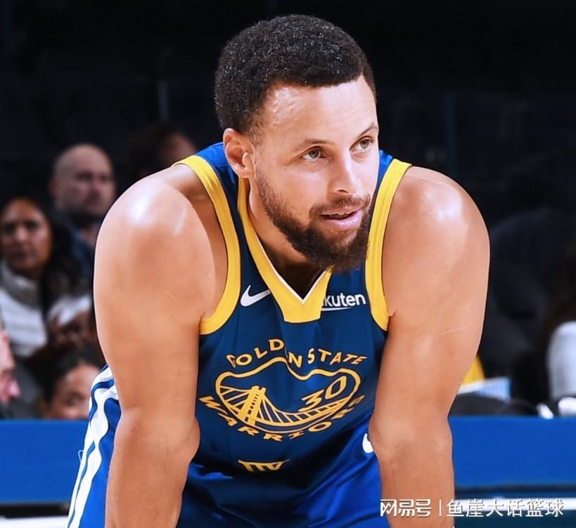 完胜!库里27+7完成救赎,唐斯17+20格林恶犯,巴特勒32+8全队第3